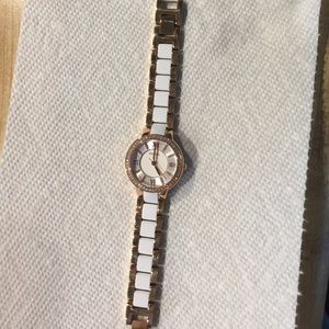 Rose gold Fossil watch